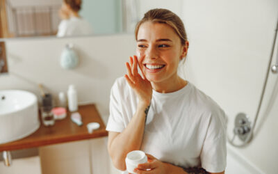 Cera po 30-tce — czego potrzebuje rano, a czego wieczorem?