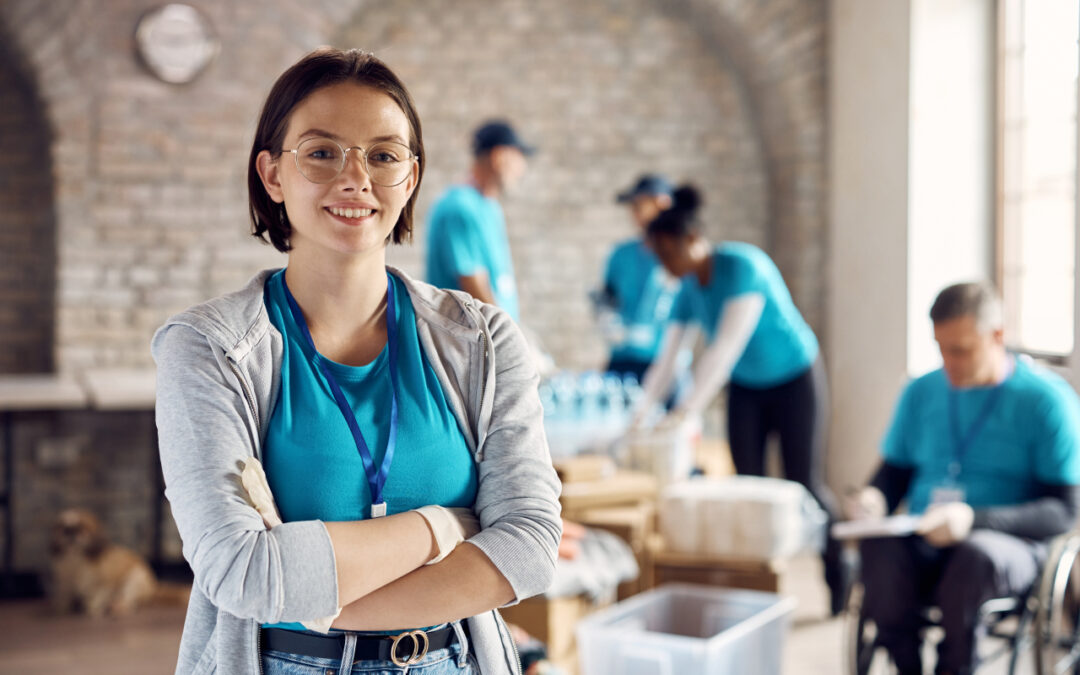 Praca w opiece jako sposób na stabilny dochód – czy to rozwiązanie na lata